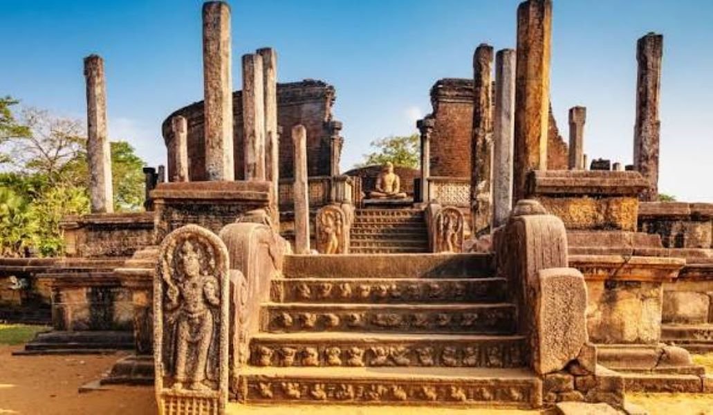 Taxi to Polonnaruwa